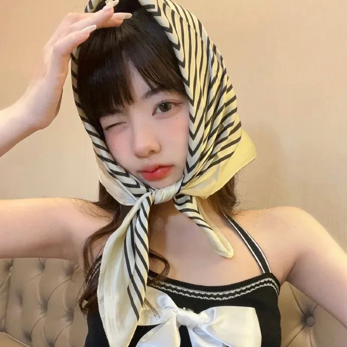 大鼻子小英雄海报